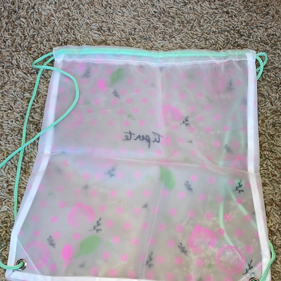Clear drawstring backpack - Picture 3 of 3